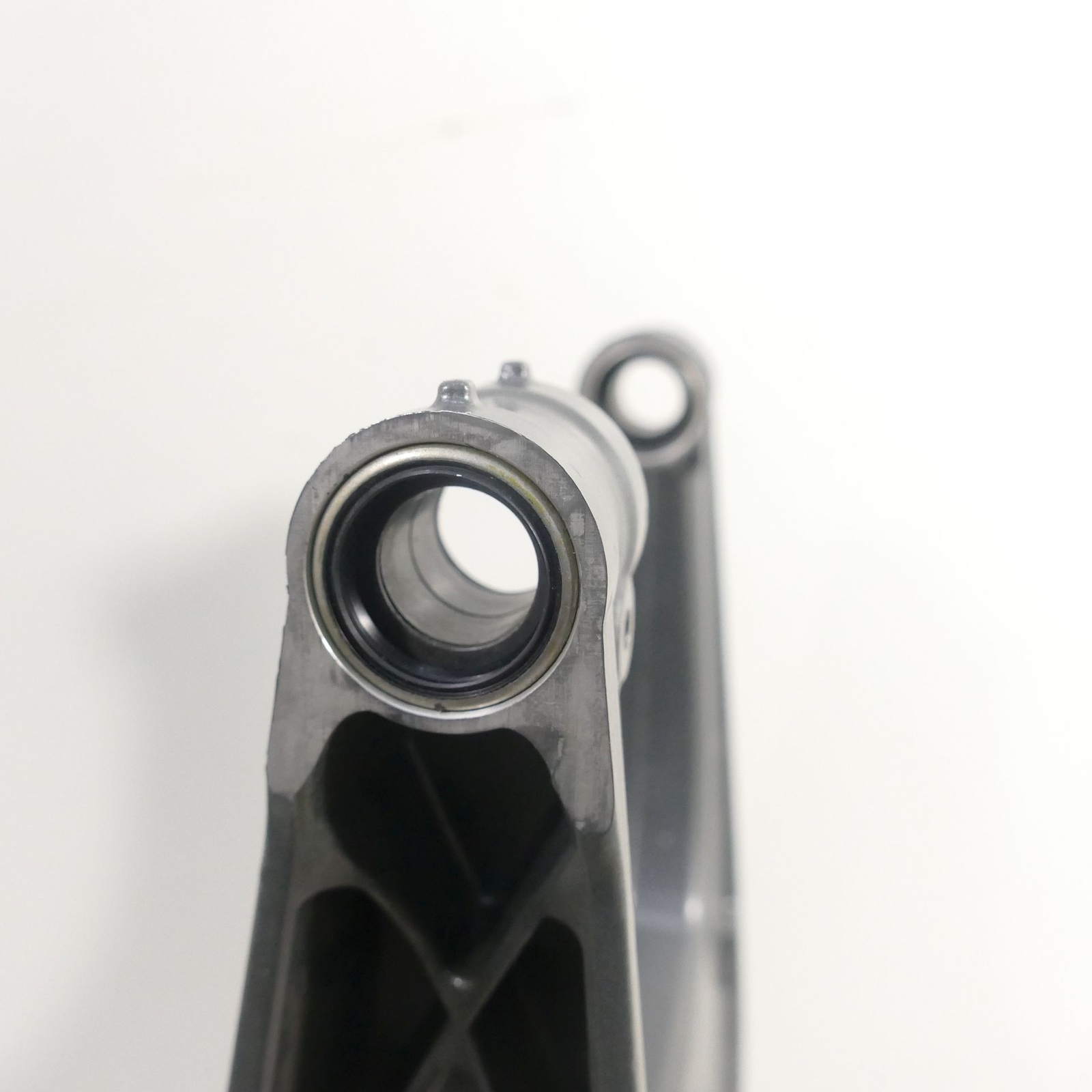 KTM Duke 390 Ez 22 Swing Arm Axle Distances Chain Tensioner Mint 60900 eBay