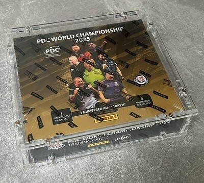 PDC Panini Premium Box Im Acryl Case 2025 First Edition Sealed NEU OVP