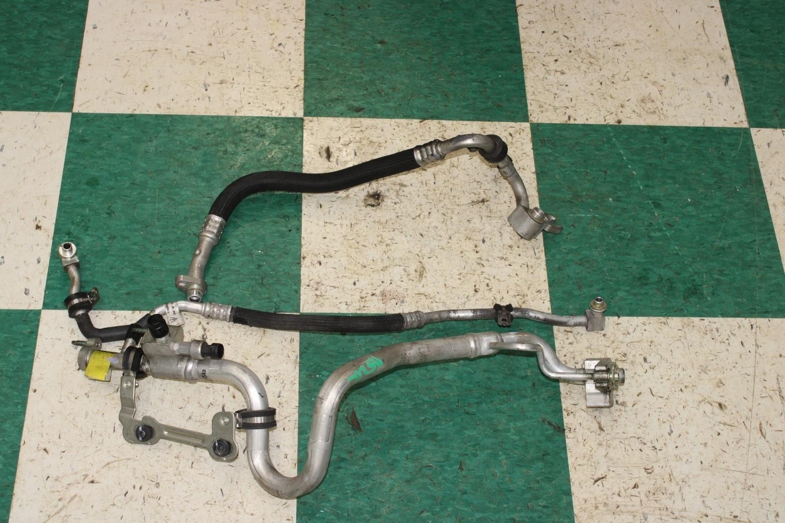 Maserati Ghibli 2014-2021 A/c sets Set