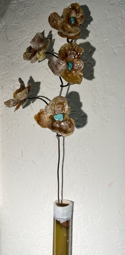 Orchidées  Dorées  en Coquillages de Nacre – Décoration Maison Élégante - Photo 1/8