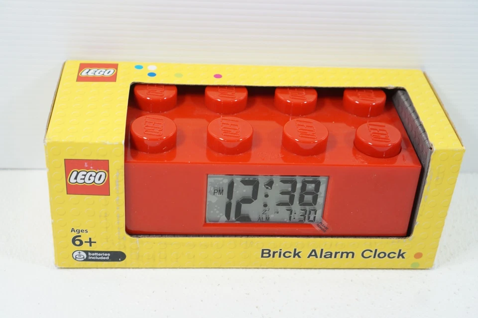 LEGO Brick Alarm Clock Red 4x2 Brick 9002168 - Image 2 of 4