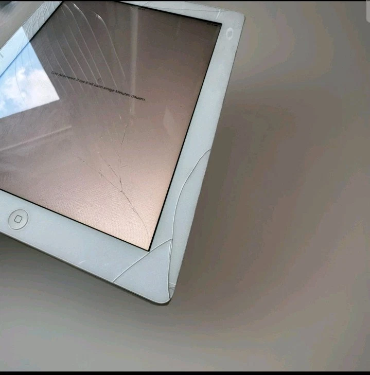 Apple iPad 2 A1396 32GB WLAN 24,64 cm Silber mit Ladekabel Gebraucht Unlocked - Bild 3 von 4