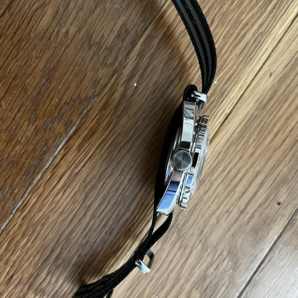 Reloj Vostok Amphibia Scuba Diver Automático con correas extra, manecillas y esfera.  Foto 2 de 4