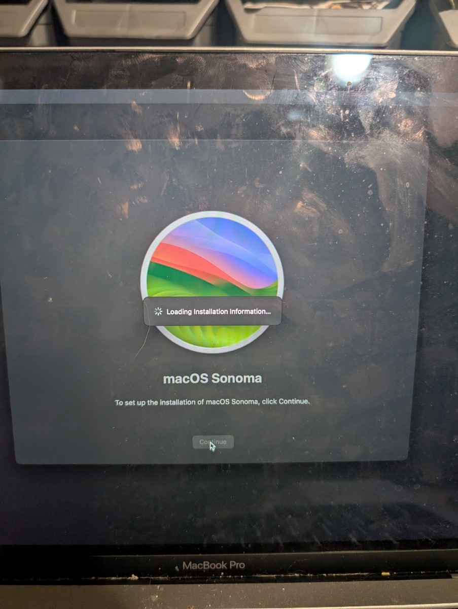 MacBook Pro 13 2020 2.3 GHz Intel Core i7 10th Gen. 32GB 2TB SSD