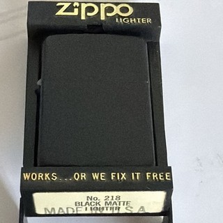 Zippo briquet à essence rechargeable métal noir mat Black Matte 218 avec boîte