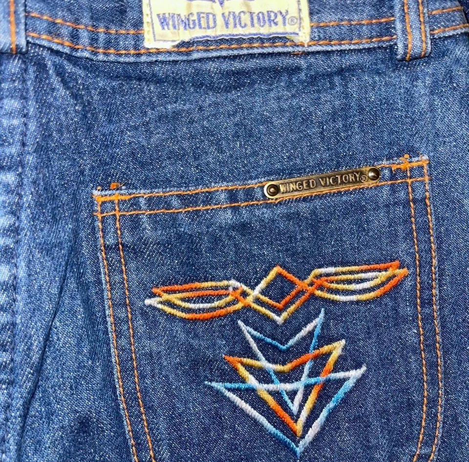 Vintage 1970s embroidered 24in women’s jeans - Image 3 of 4