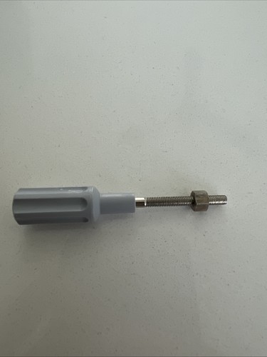 Bernina Replacement Screw for Large Oval / Medium / Mega Embroidery Hoop 200-880