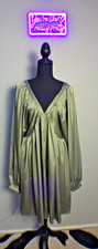 Shein seafoam green size small long sleeve v-neck dress with tie back