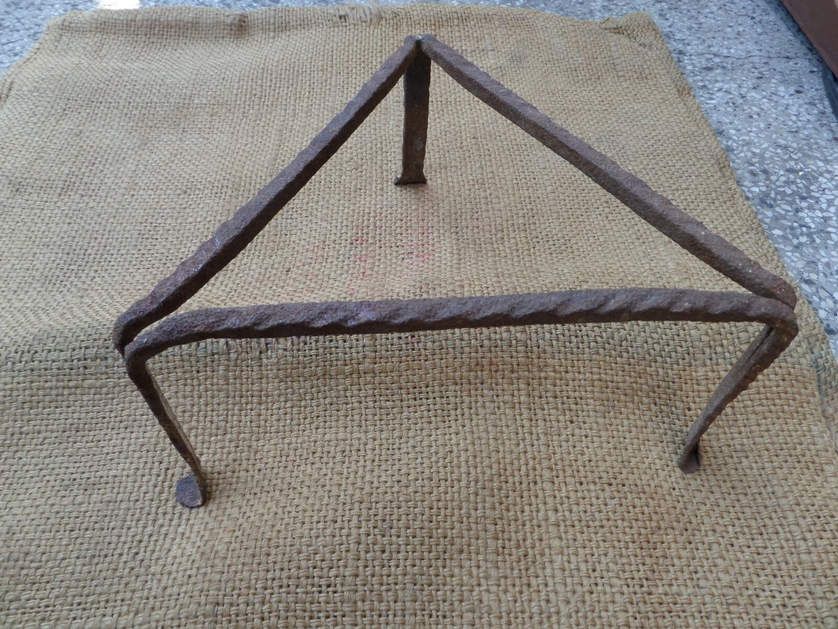 ANTIQUE WROUGHT IRON KETTLE STAND PLATE FOOTED TRIVET FIREPLACE HEARTH TOOL  | eBay