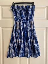 GAP Blue & White Sundress. Strapless w/Ruffle. Knit. Size X-Small
