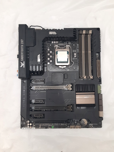 ASUS SABERTOOTH Z87 MOTHERBOARD : LGA 1150 : INTEL Core i5-4670 CPU : TESTED