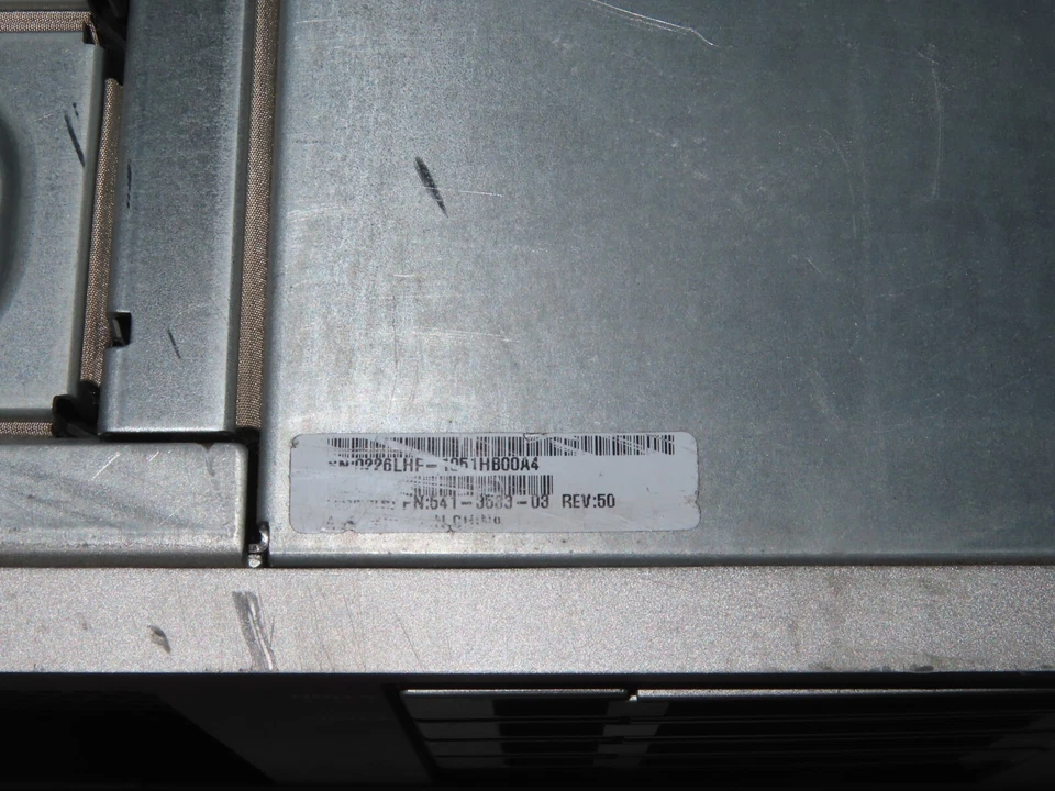 Oracle SPARC T3-2 2x 300-2344-01 -- 4x 541-4418-01 -- 32x 4GB RAM -- 542-0303-04 - Image 4 of 4