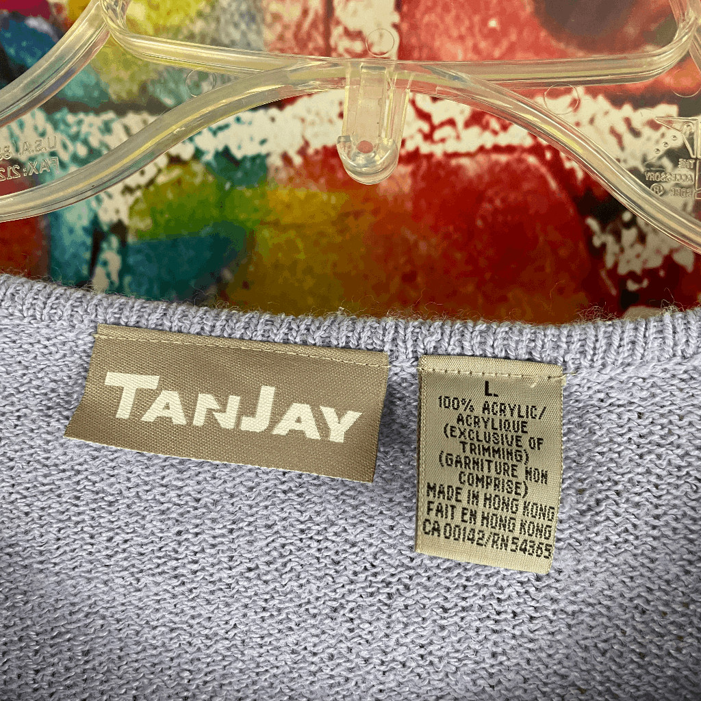 TanJay Winter Scene Embroidered Patchwork Pullove… - image 2