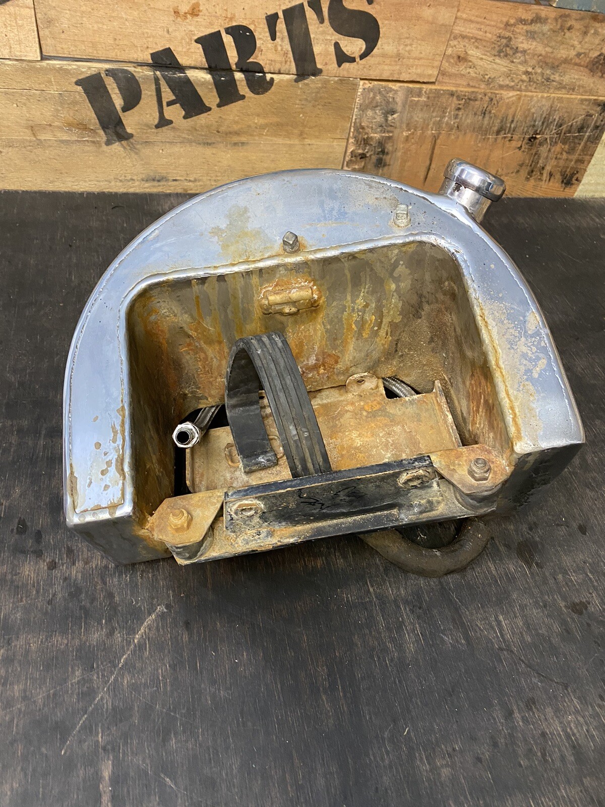 Harley Davidson Softail Chrome Horseshoe Oil Tank Fat boy FL eBay