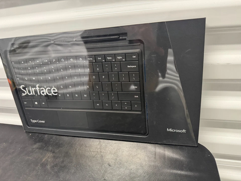 Крышка типа Microsoft Surface черная клавиатура TE0919"" - Изображение 3 из 4
