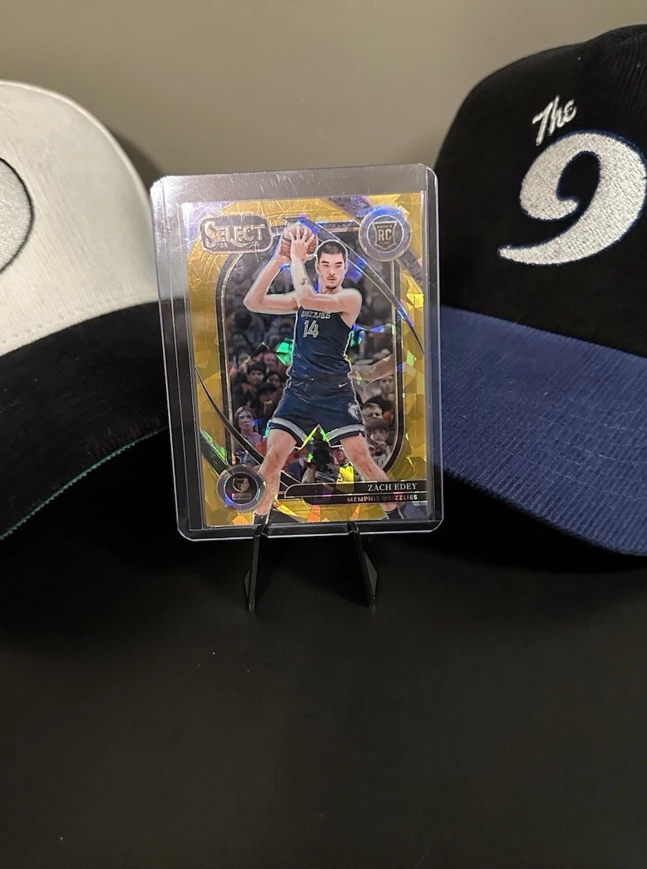 2024-25 Panini Select Courtside Zach Edey #280 Gold Cracked Ice Prizm #/ 10 (RC)