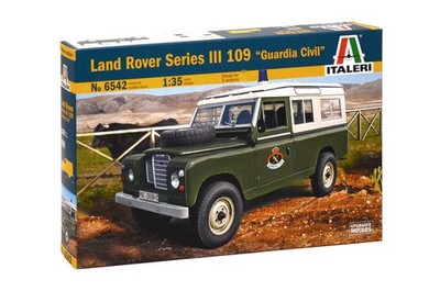 IT6542 ITALERI 1/35 Land Rover 109 ''Guardia Civil''
