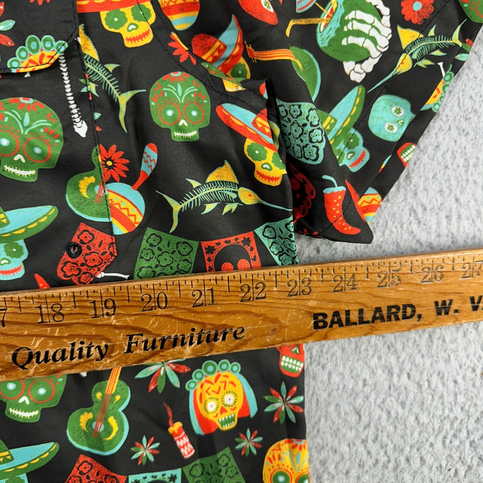 Magellan Outdoors Shirt Fishing Mens Medium Multicolor Allover Print Relaxed NEW