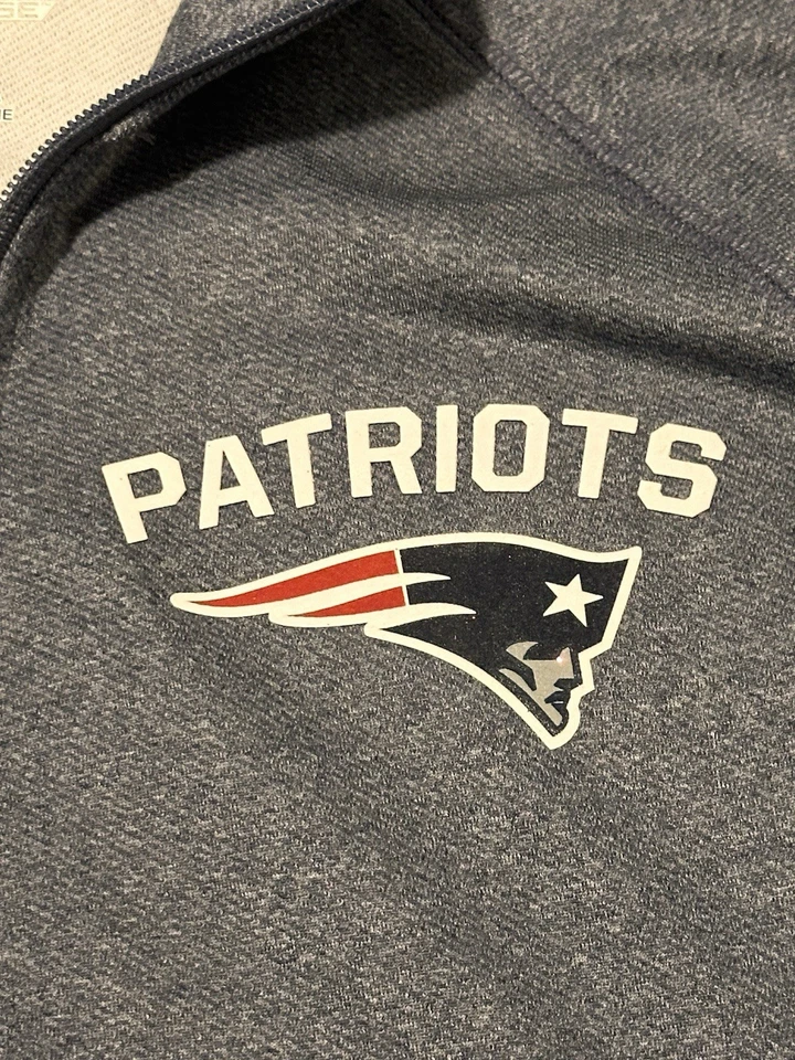 Majestic New England Patriots Athletic Jacket w Thumb Holes Size XXL EUC P2P 23 - Image 3 of 4
