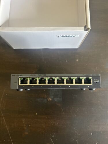 NETGEAR DOCSIS 3.0 1.2Gbps Cable Modem WiFi Router C6230-100NAS NEW Sealed - Picture 6 of 8