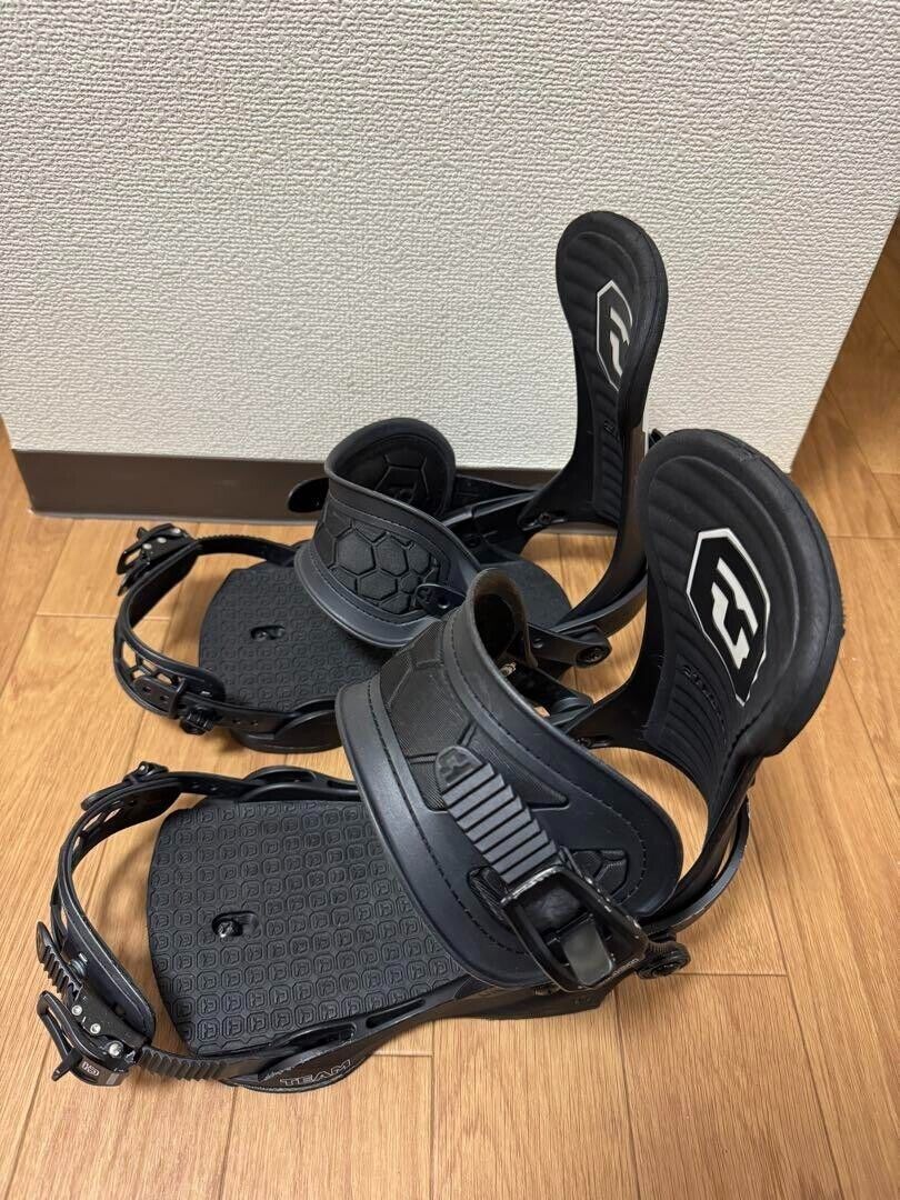 Union Team Force Men's Snowboard Bindings, Black, Size M w Union Team Force Men's Snowboard Bindings, Black, Size M w