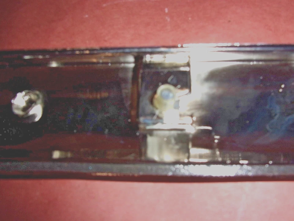 01-06 TRIBUTE HOOD FRONT CHROME PLASTIC TRIM MOLDING CHROME   MA1235102 — 第 3/4 张图片