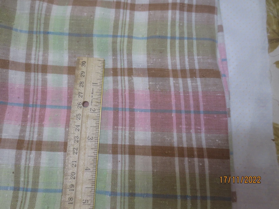 2 yds x 42" vintage woven linen like pink green brown plaid cotton fabric - Image 2 of 4