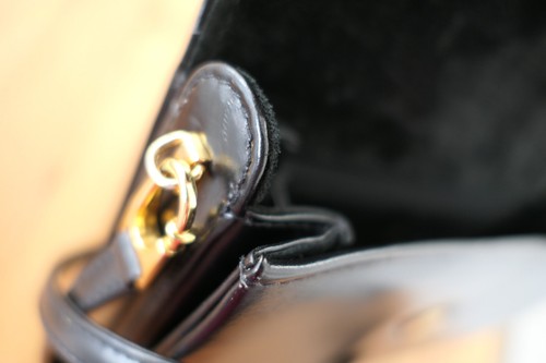 Vintage Launer London Clutch with Leather Shoulder Strap in Black Leather Bag - Picture 24 of 24