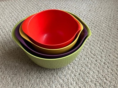 Set 4 Rosti Mepal Service Denmark Melamine Nesting Mixing Bowls with Spout