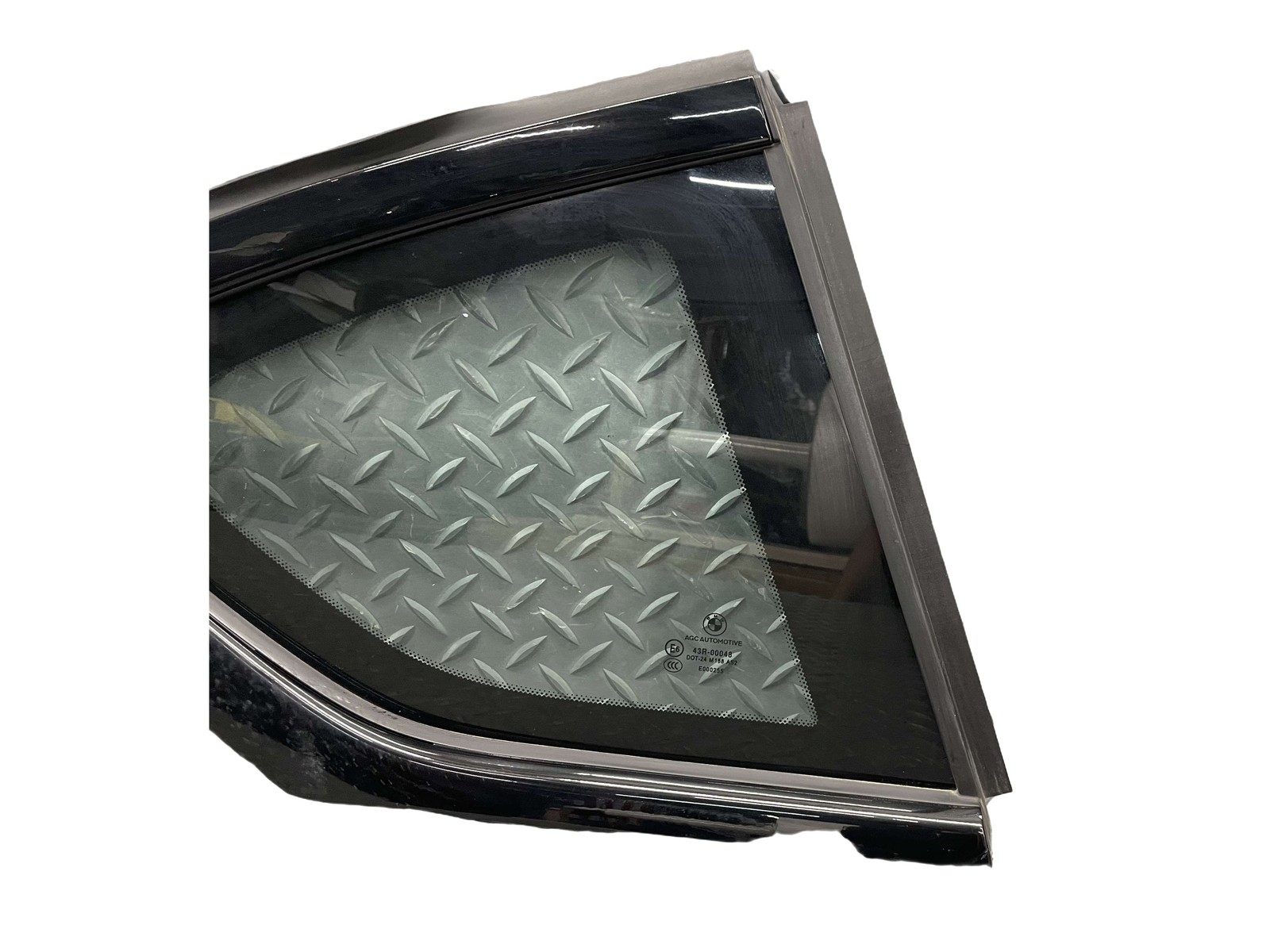 BMW i8 2014-2019 Rear Right Quarter glass Black