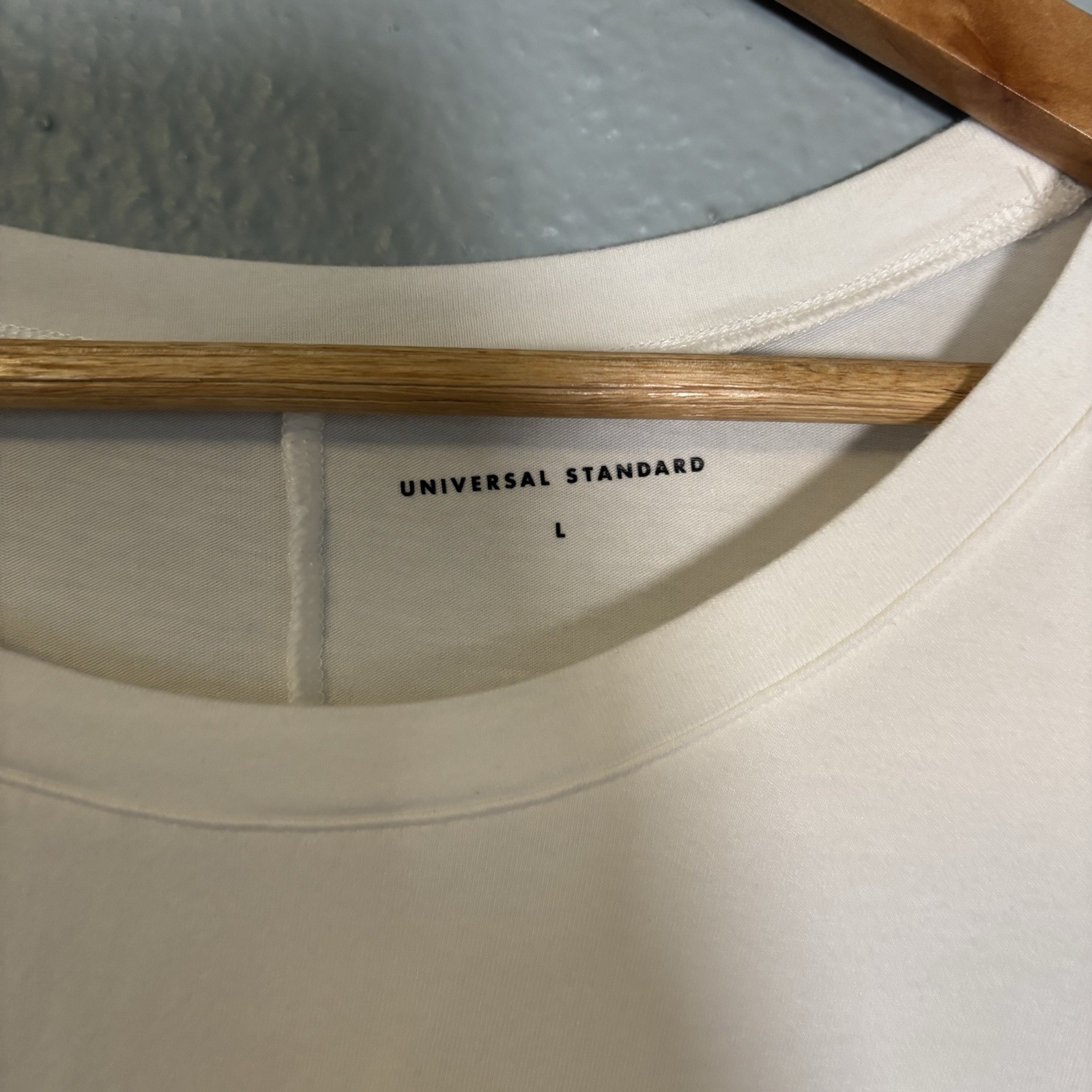 Universal Standard Split Sleeve White Crewneck Te… - image 2