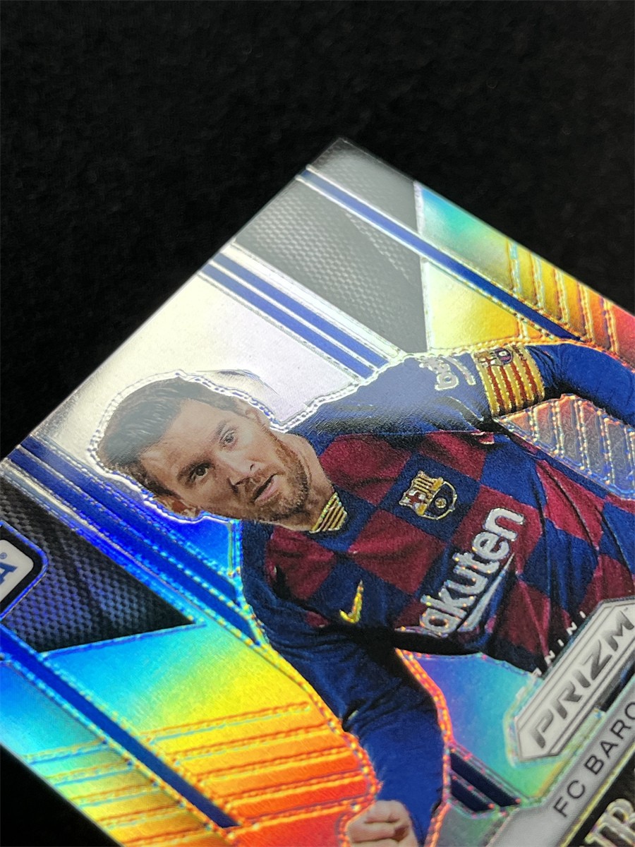 2025-26 Panini Prizm FIFA Lionel Messi #CL-LM Silver Club Legends Auto /199 view 3
