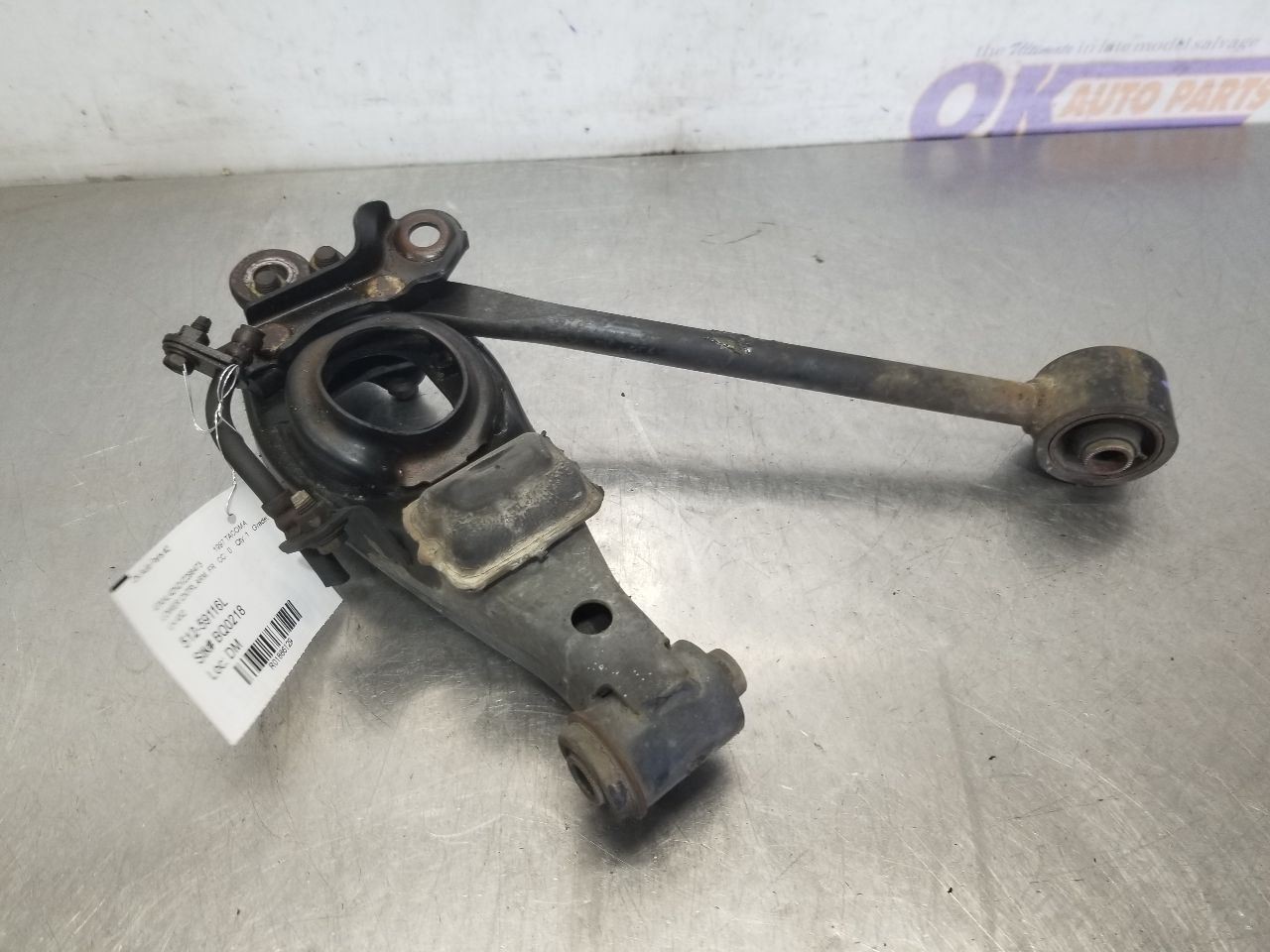 97 TOYOTA TACOMA LOWER CONTROL ARM 2.4L 4X2 FRONT LEFT DRIVER