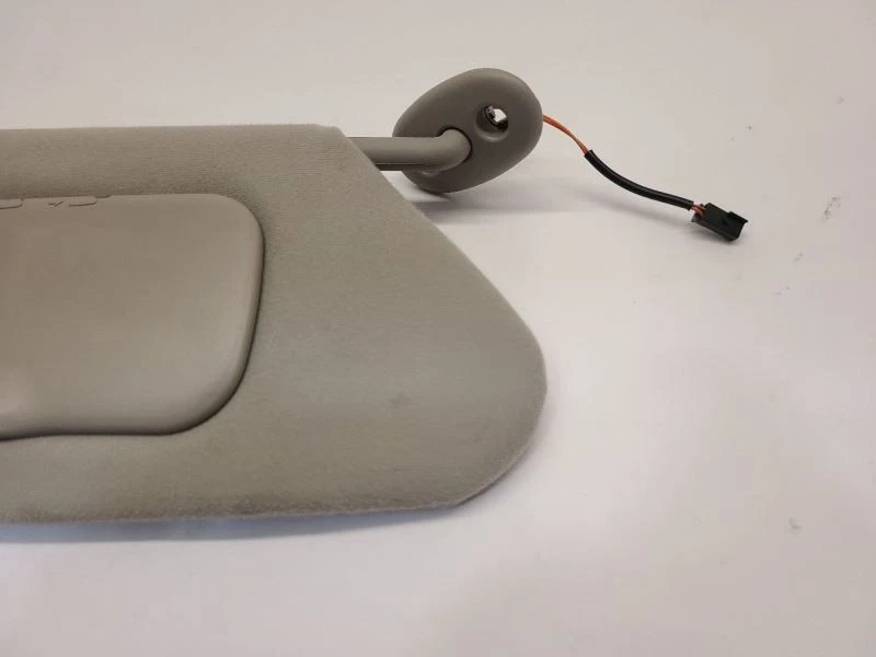 Parasol derecho para pasajero derecho Dodge Caravan 2004-07 con iluminación 1AR61BD1AB Foto 4 de 4