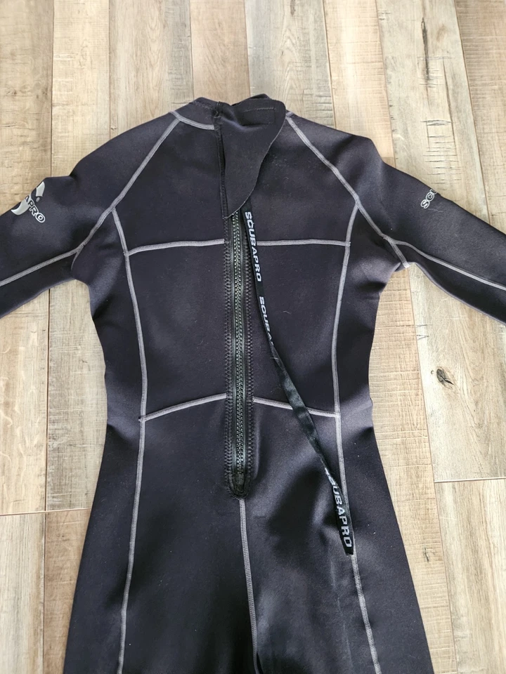 Traje de neopreno completo Scubapro M perfil 0,5 mm TPF 18 Scuba Pr0 Foto 4 de 4