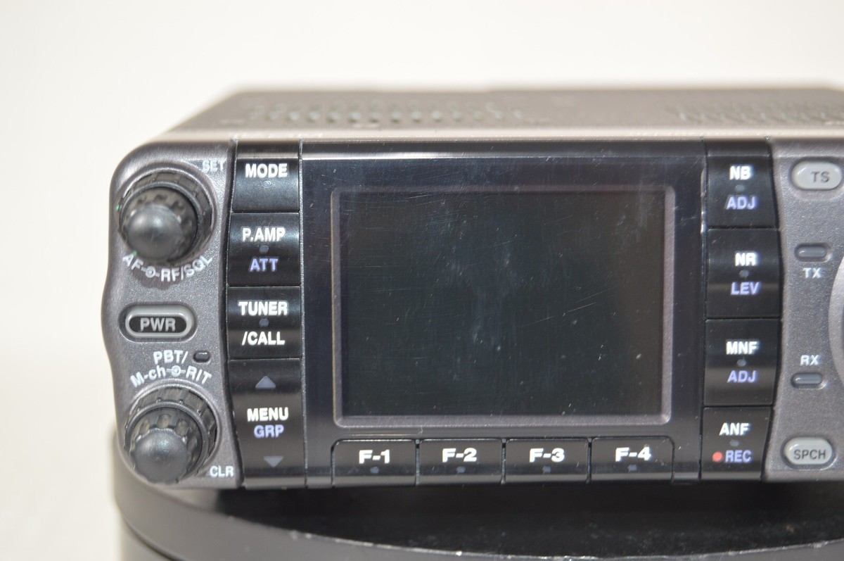 Icom IC-7000 HF/VHF/UHF All Mode Transceiver 100W 50/144 Icom IC-7000 HF/VHF/UHF All Mode Transceiver 100W 50/144