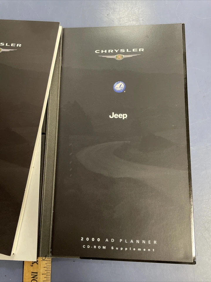 Jeep Plymouth Chrysler 2000 vintage raro planificador de anuncios suplemento CD y más Foto 4 de 4
