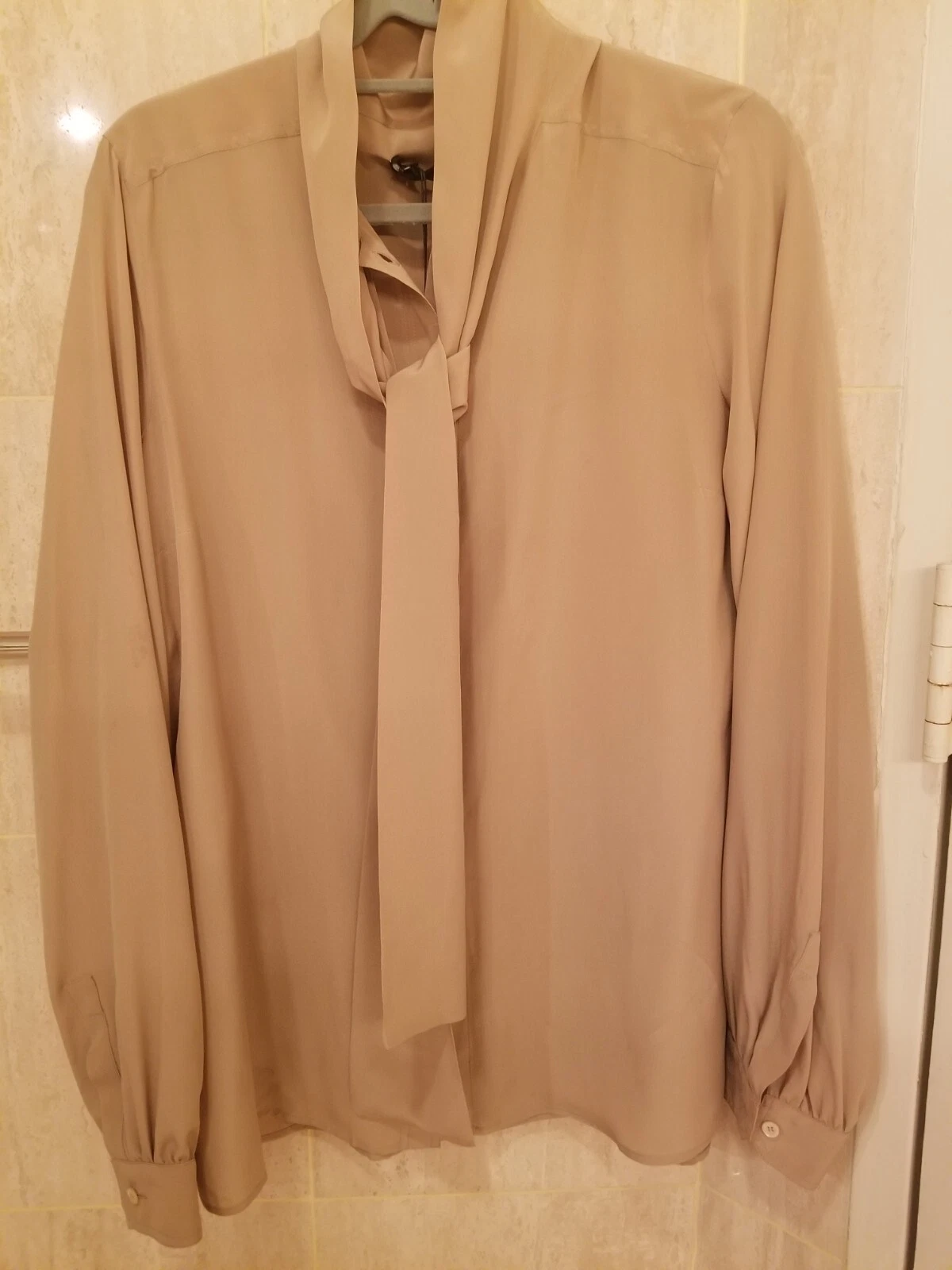 Chemisier à encolure ras du cou soie Gucci taille 48