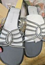 Sparkling Rhinestone Spencer Sandals Size 8M MIB