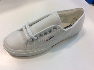 negozi scarpe e scarpe