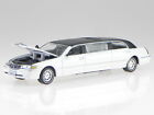 Lincoln Town Car 2000 white roof black diecast model car 36310 Vitesse 1:43