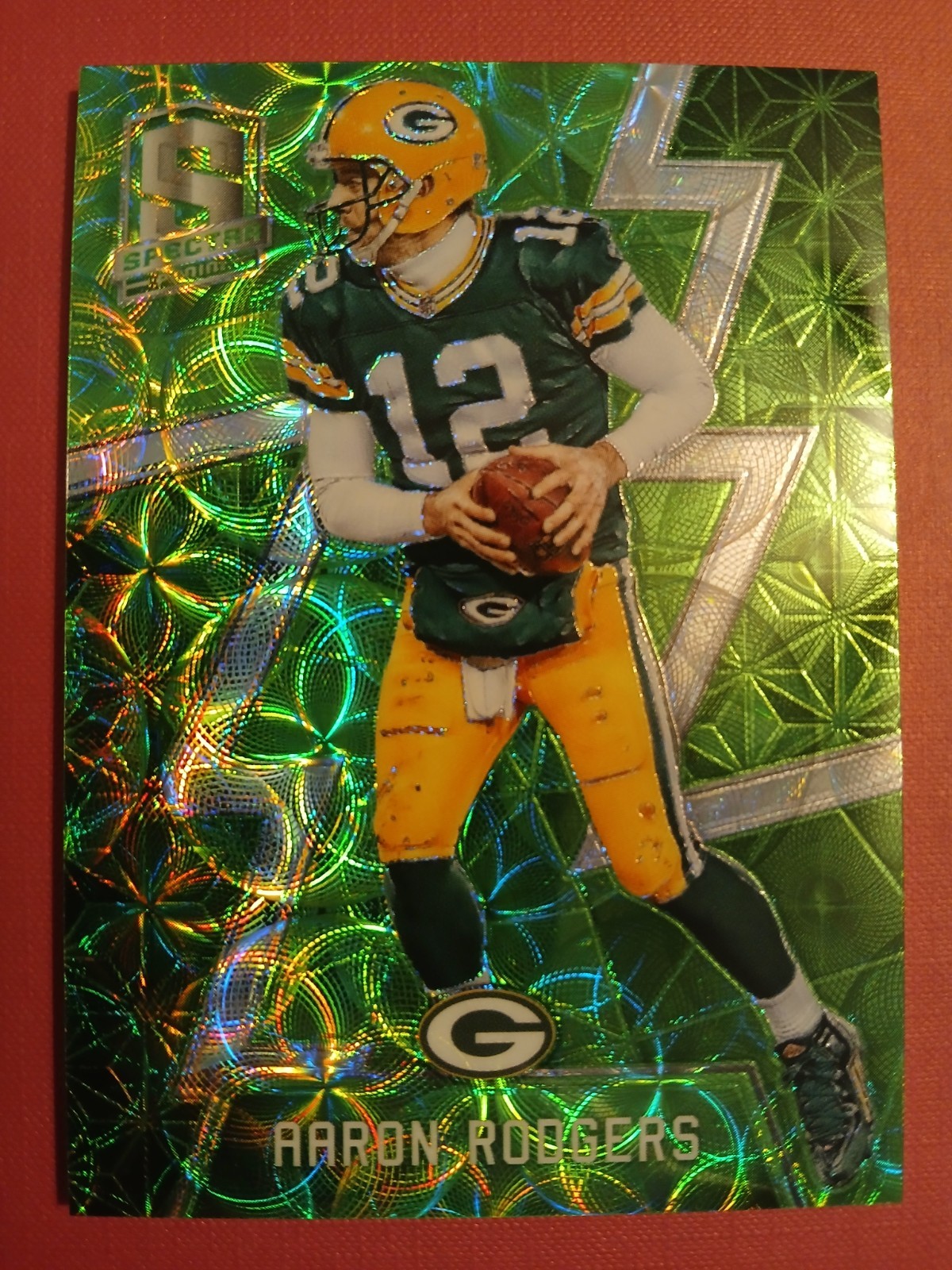 2016 Panini Spectra Aaron Rodgers #115 Neon Green Prizm 16/25 Green Bay Packers
