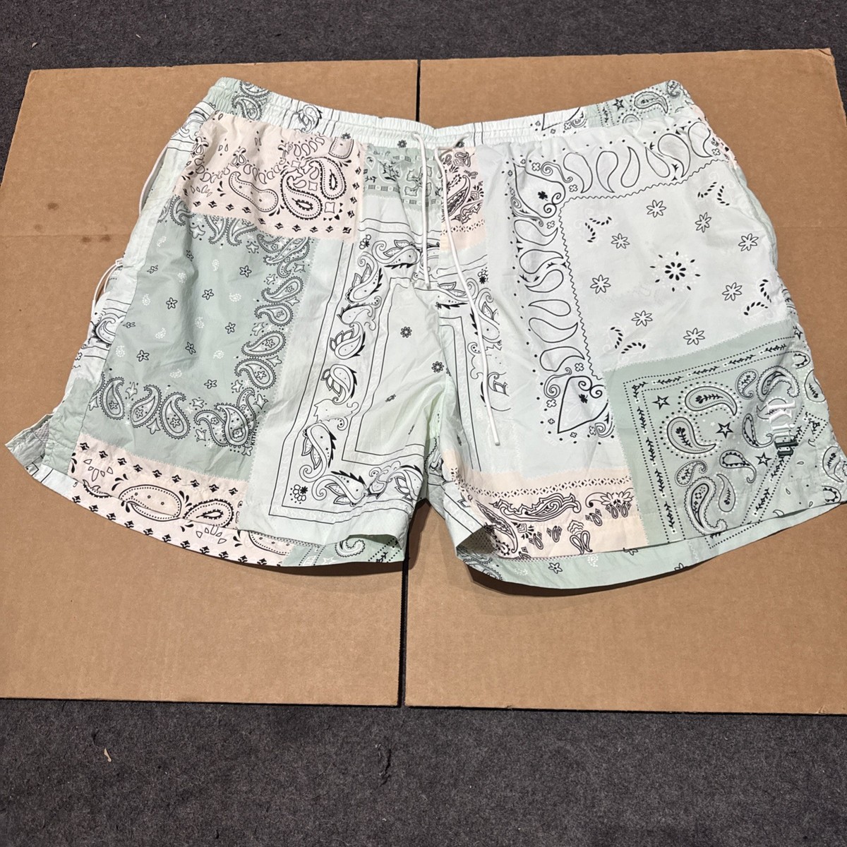 KITH Bandana Paisley Swim Short 水着 KITH bandana patchwork swim shorts size XXL PREOWNED | eBay
