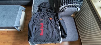RED BULL Jacke XL *ungetragen*!!!