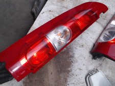 Feu arrière Nissan KUBISTAR