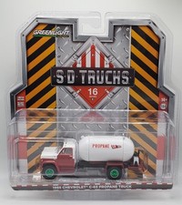 Greenlight S.D. Trucks Series 16 - 1985 Chevrolet C-65 Propane Truck (Chase)