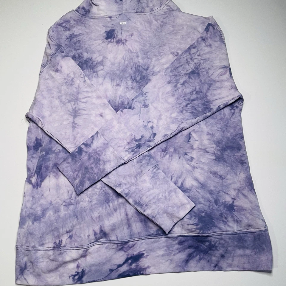 Woman’s Tye Dye Purple Hood Sweater B0021 - Image 4 of 4