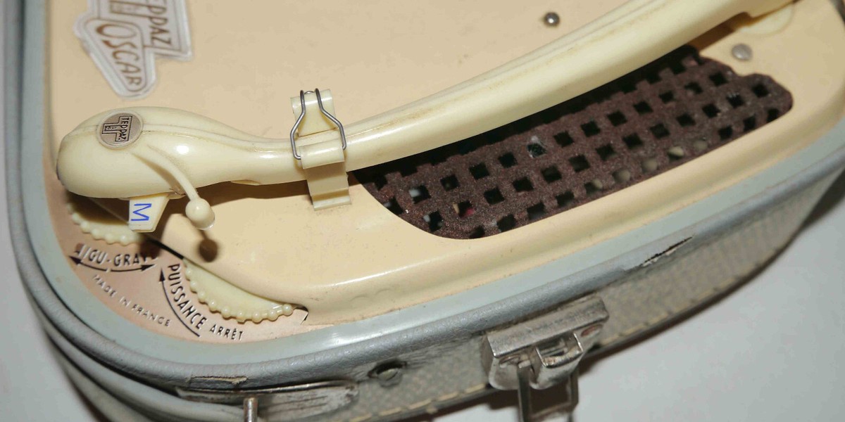 Électrophone Vintage Teppaz Oscar N°14 – À Restaurer – Fabrication Française