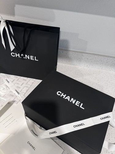 Magnetic CHANEL Box Empty Gift Box 12” X 8” X 4” With Shopping Bag,Ribbon-flower - Picture 22 of 22