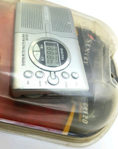 VTG Sentry Ultra Slim AM/FM Portable Radio with earbuds model Ca120 NOS - Picture 5 of 9